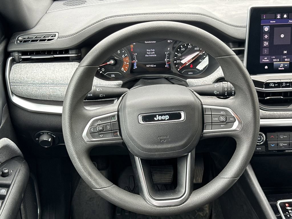 Used 2023 Jeep Compass Sport AWD/4WD image 15