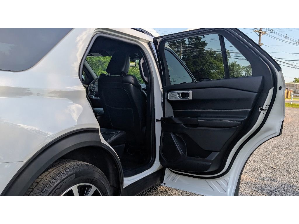 Used 2020 Ford Explorer ST w/ Premium Technology Package image 12