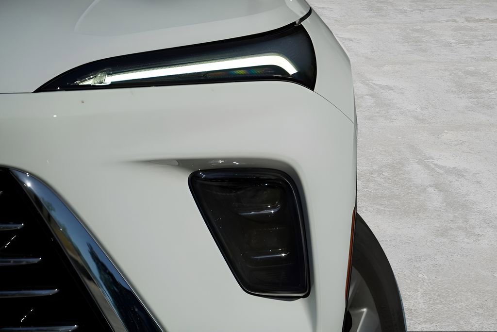 New 2026 Buick Enclave Preferred w/ Power Package image 2