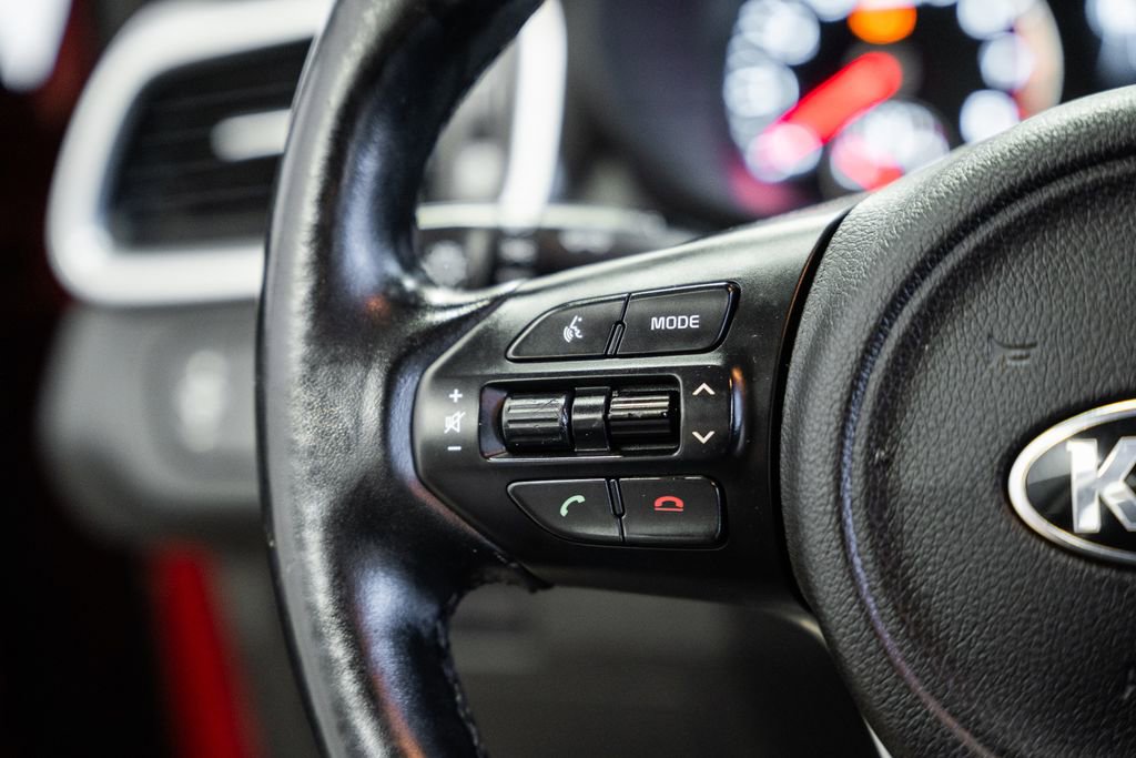 Used 2016 Kia Sorento LX w/ LX Convenience Package image 32