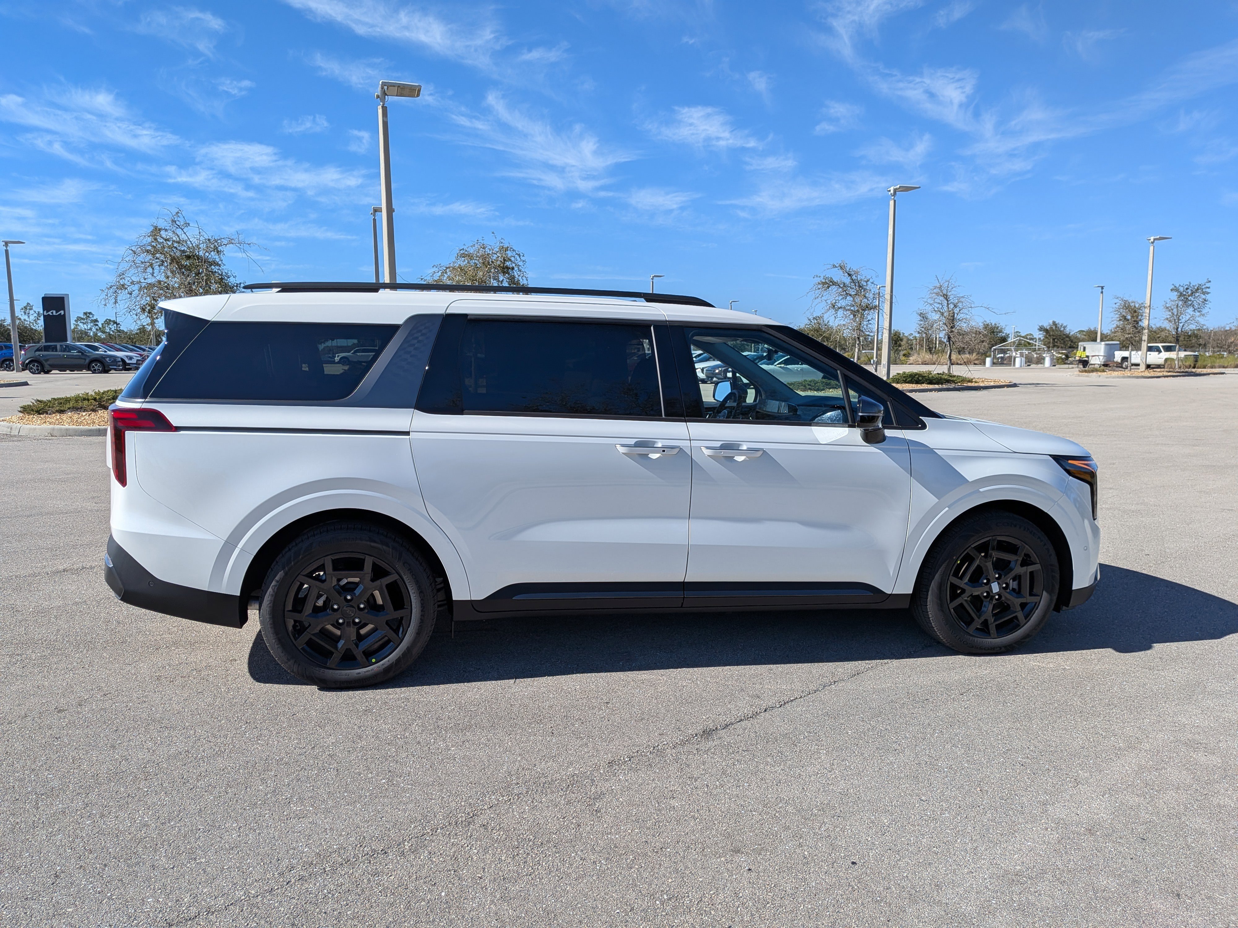 New 2026 Kia Carnival SX Prestige FWD image 4