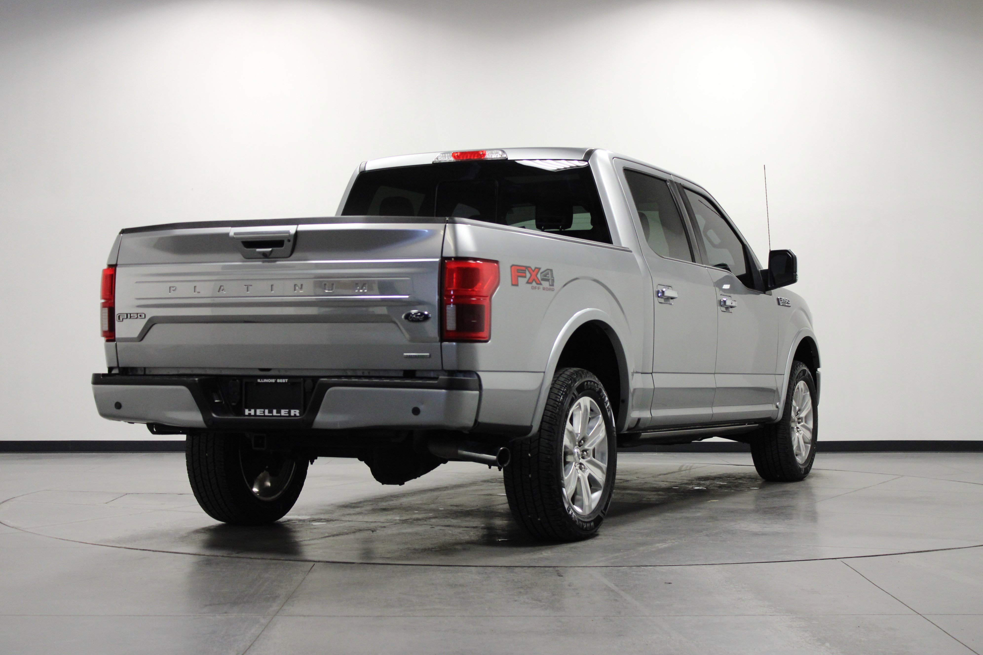 Used 2020 Ford F150 Platinum w/ Technology Package AWD/4WD image 4