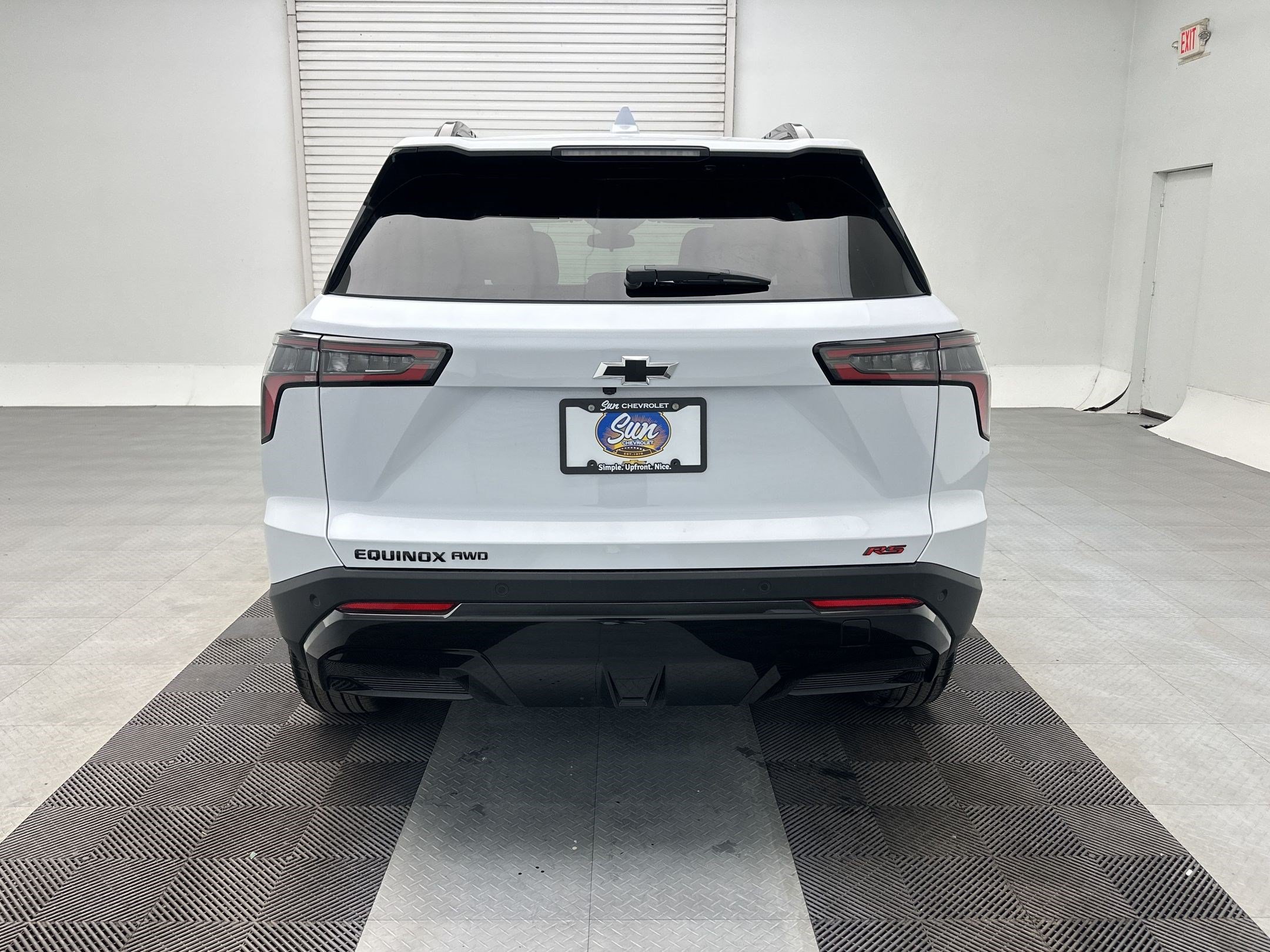 New 2027 Chevrolet Equinox RS w/ LPO, Floor Liner Package AWD/4WD image 10