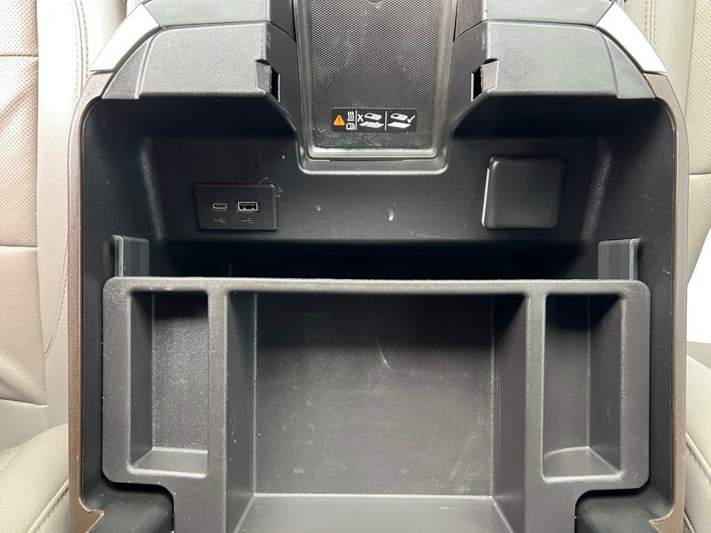 Used 2024 Chevrolet Silverado 3500 LTZ w/ LTZ Convenience Package image 33