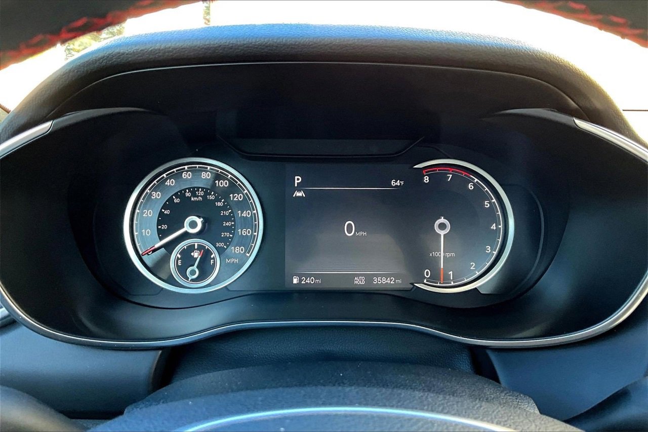 Used 2022 Genesis G70 3.3T w/ Sport Prestige Package image 9