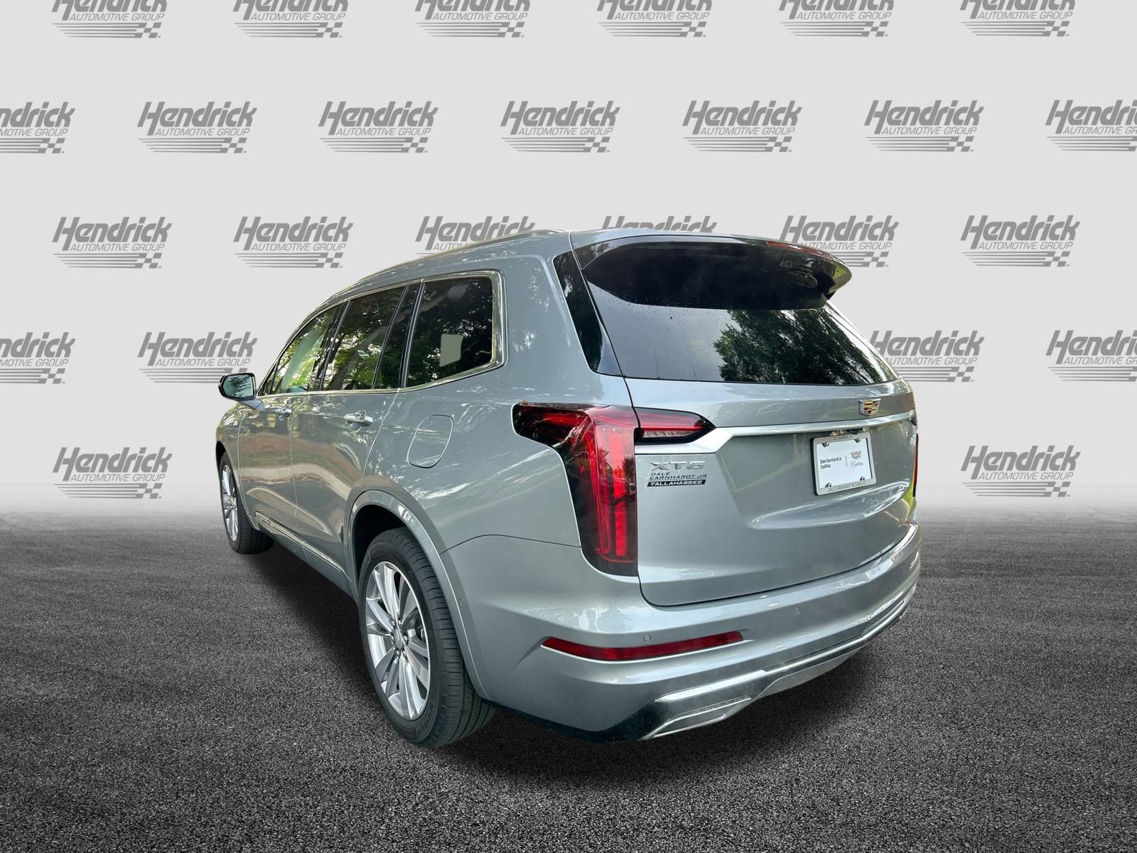 Used 2023 Cadillac XT6 Premium Luxury w/ Technology Package image 5
