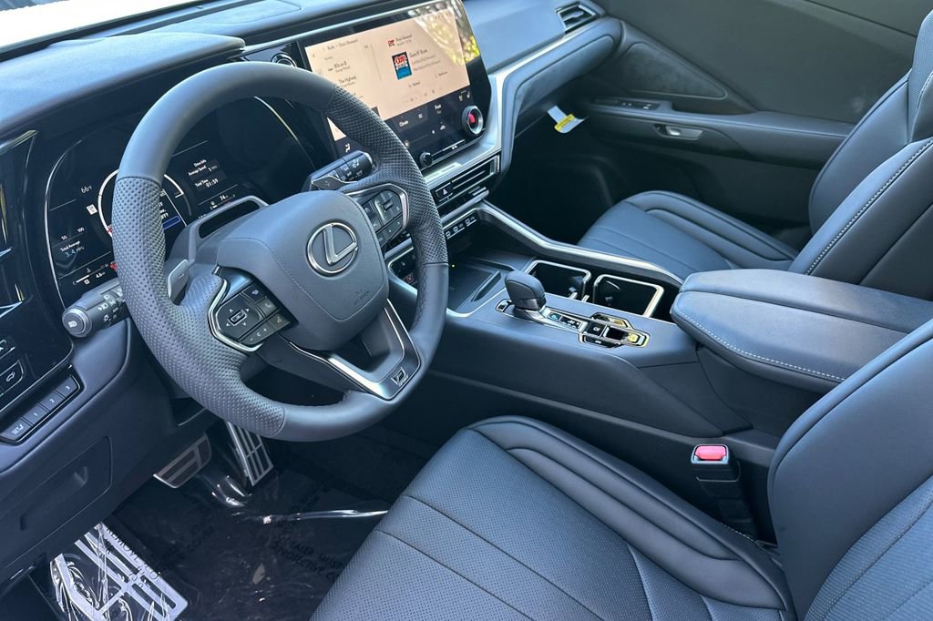 New 2026 Lexus TX 500h AWD image 10