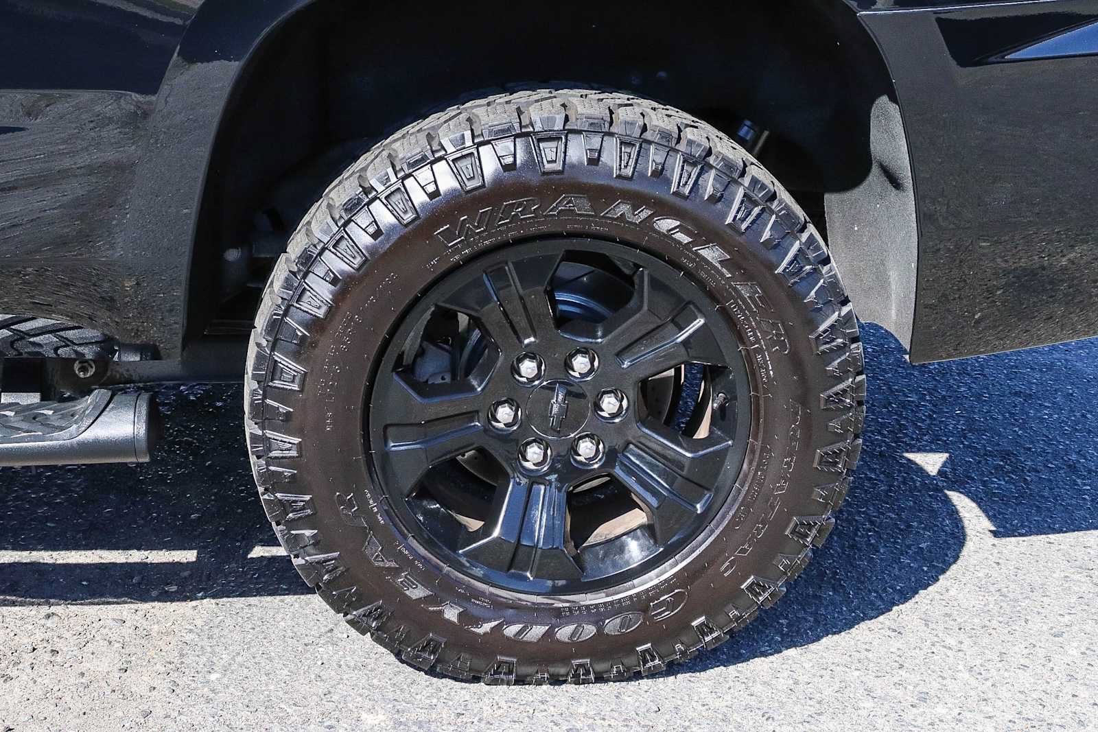 Used 2019 Chevrolet Tahoe LS RWD image 13