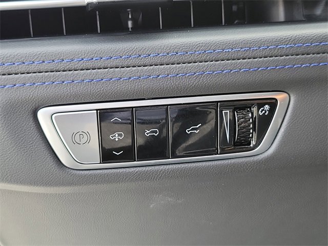 New 2026 Cadillac Escalade IQ Sport 1 w/ LPO, ONYX Package image 22