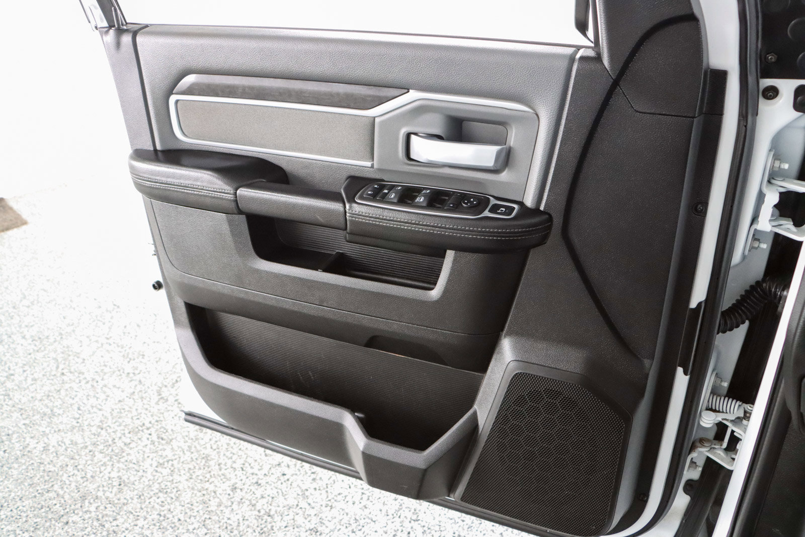 Used 2023 RAM 2500 Big Horn w/ Cold Weather Group image 23