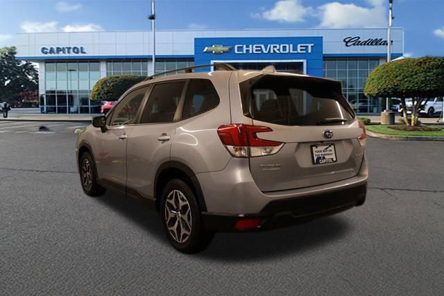 Used 2021 Subaru Forester Premium image 6