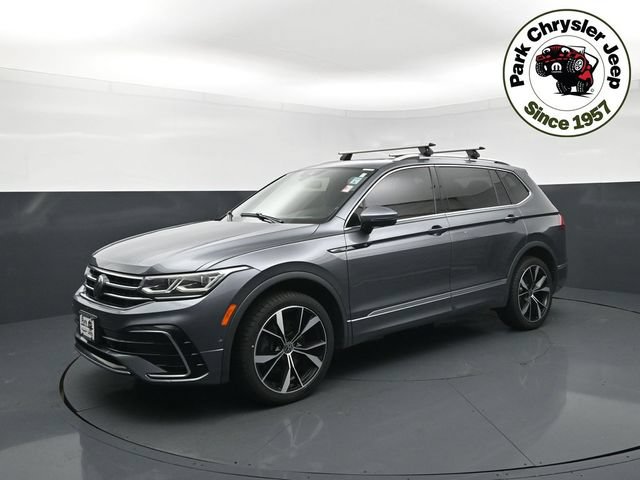 Used 2022 Volkswagen Tiguan SEL R-Line AWD/4WD image 2