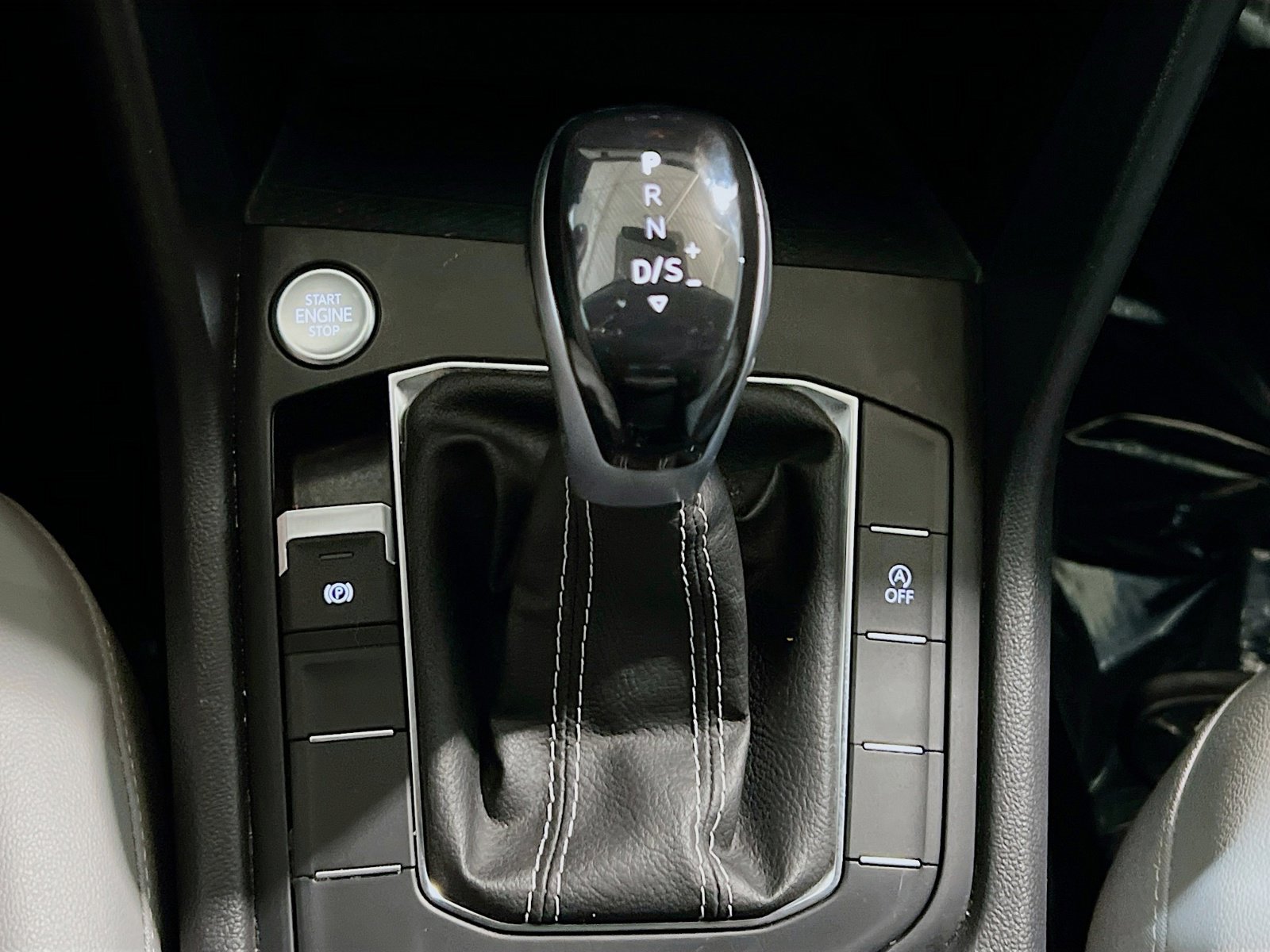 Used 2022 Volkswagen Taos SE image 12