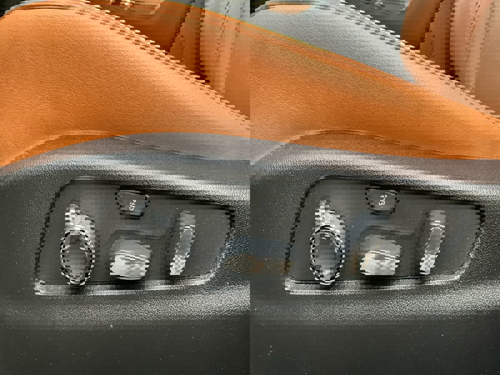 Used 2019 Cadillac XT4 Premium Luxury image 25