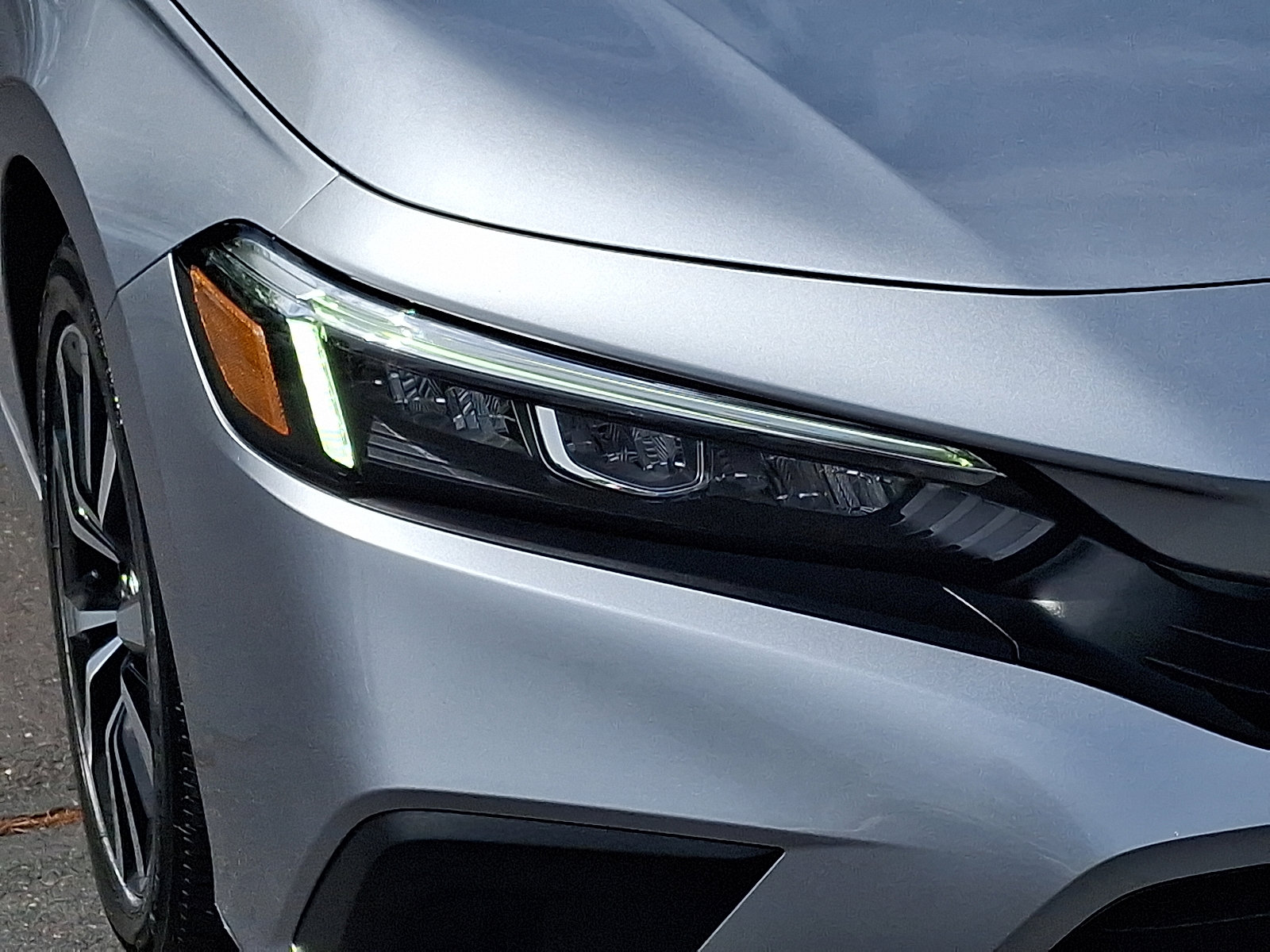 Used 2024 Honda Civic EX image 9