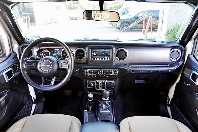 Used 2021 Jeep Wrangler Unlimited Sport AWD/4WD image 28