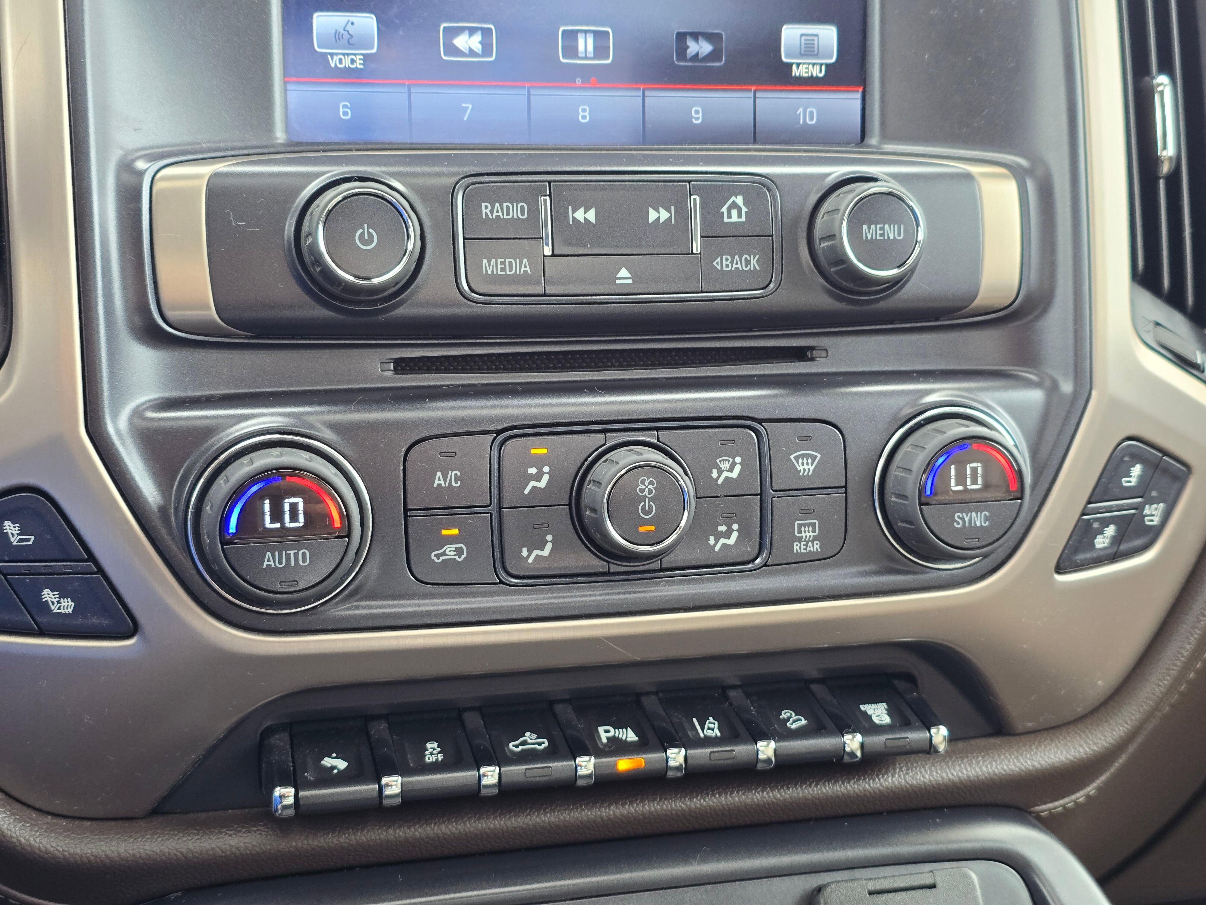 Used 2015 GMC Sierra 3500 Denali w/ Duramax Plus Package image 23