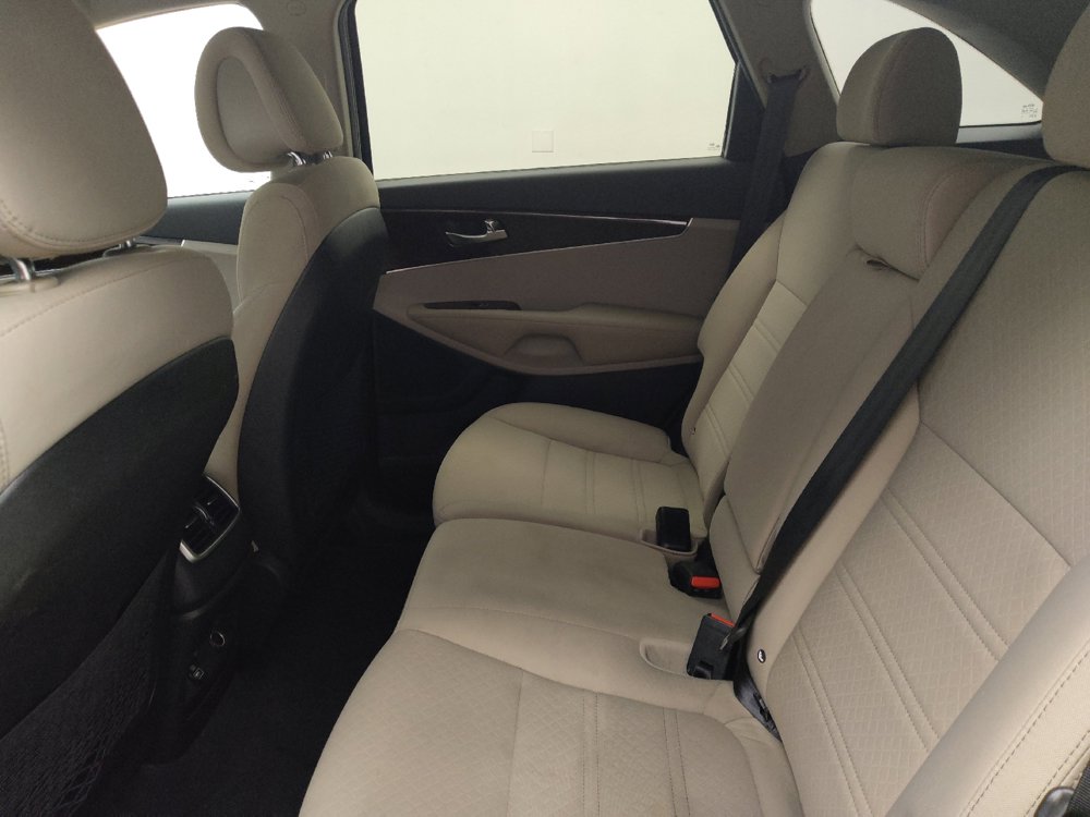 Used 2016 Kia Sorento FWD w/ LX Convenience Package image 18