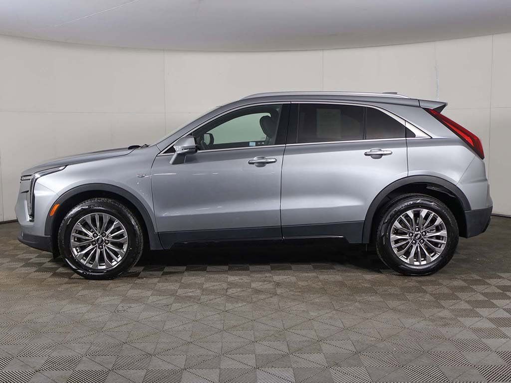 Used 2024 Cadillac XT4 Premium Luxury image 15