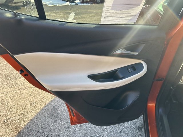 Used 2023 Buick Encore GX Preferred w/ Cold Weather Comfort Package image 17