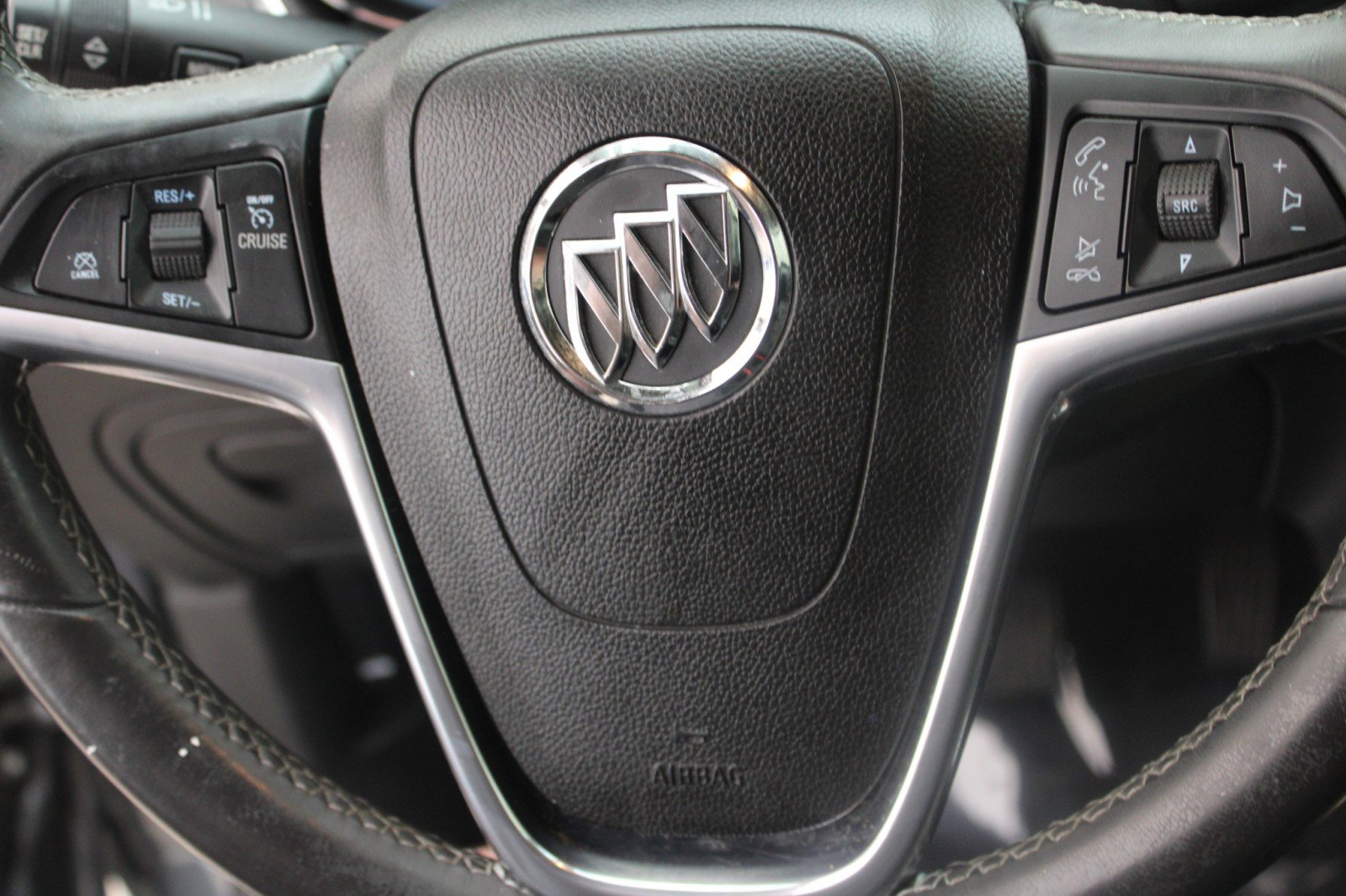 Used 2016 Buick Encore FWD image 27