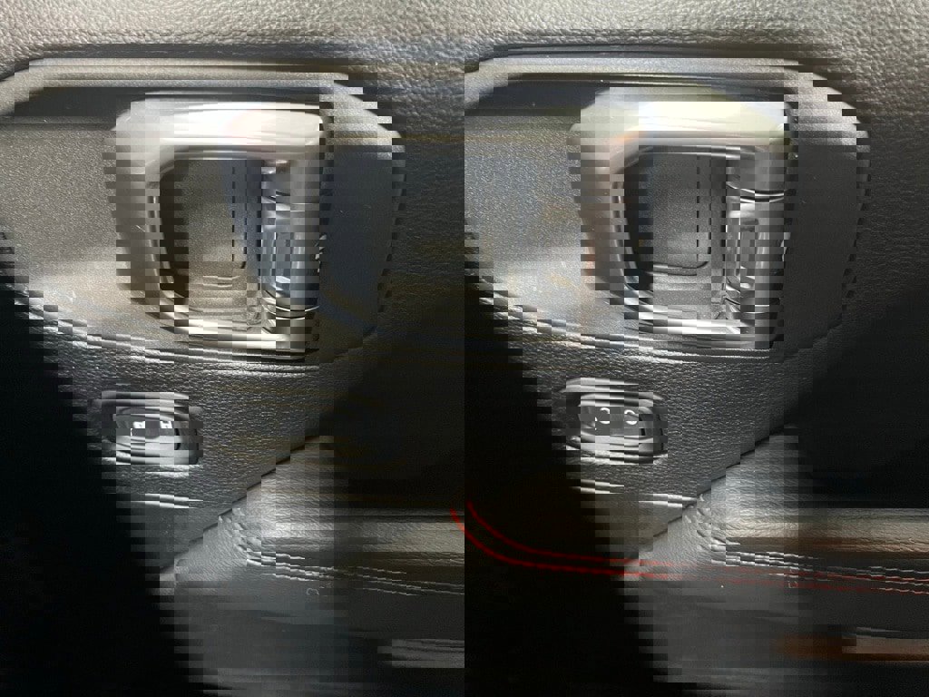 Used 2020 Jeep Gladiator Rubicon w/ Dual Top Group image 27