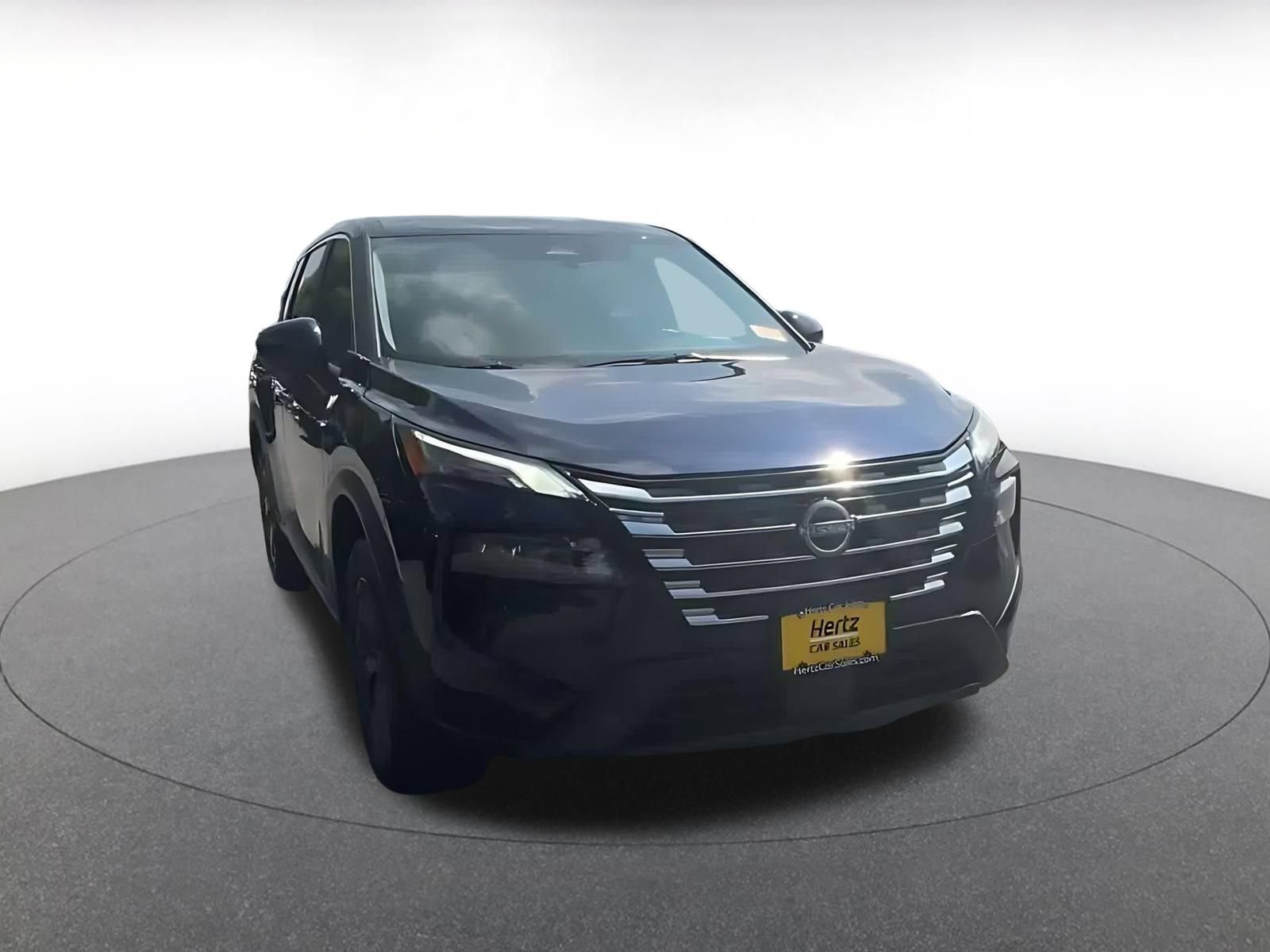 Used 2025 Nissan Rogue SV FWD image 3