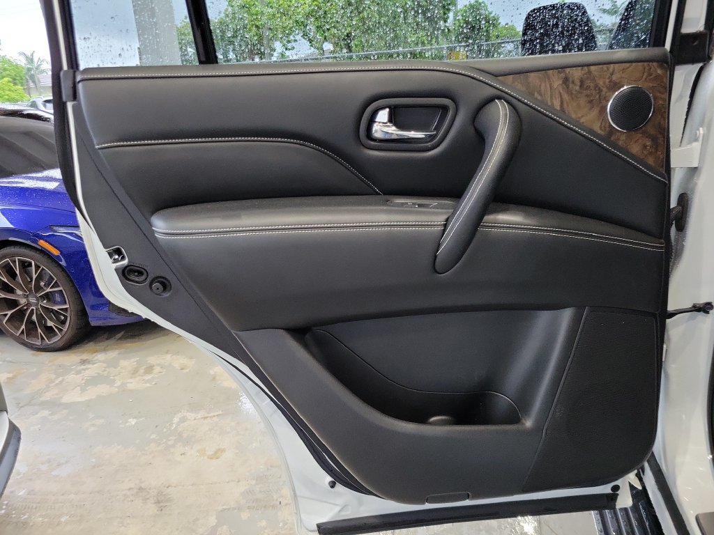 Used 2022 INFINITI QX80 Premium Select w/ All-Season Package RWD image 14