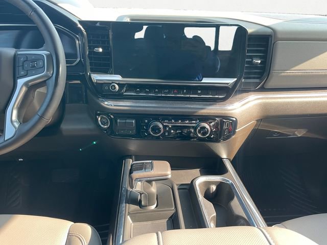 Used 2024 Chevrolet Silverado 1500 LTZ w/ Technology Package image 11