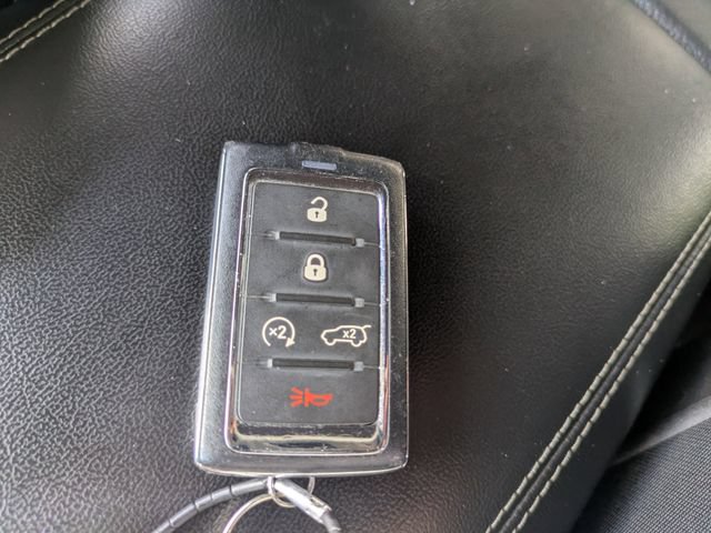 Used 2023 Jeep Grand Cherokee Altitude AWD/4WD image 35