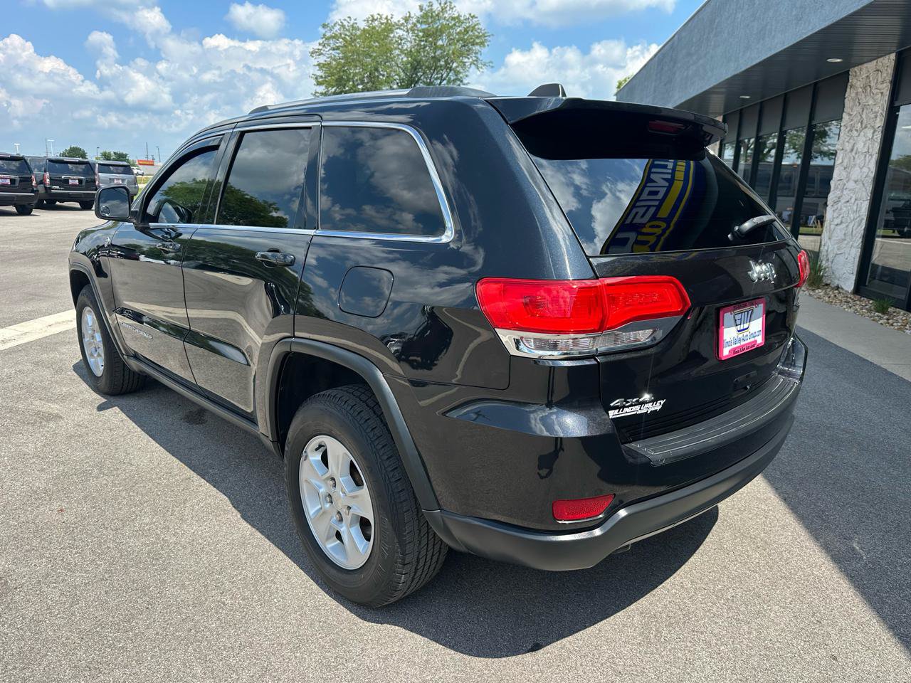 Used 2016 Jeep Grand Cherokee Laredo w/ Quick Order Package 23E AWD/4WD image 5