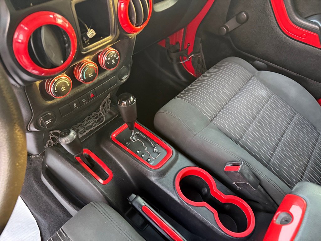 Used 2012 Jeep Wrangler Unlimited Sport AWD/4WD image 74
