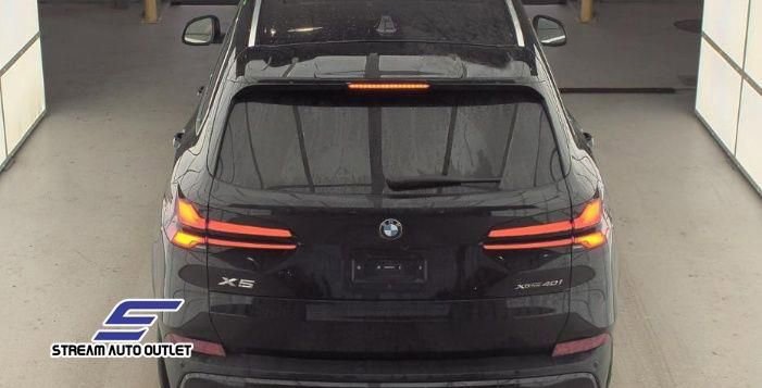 Used 2024 BMW X5 xDrive40i w/ Premium Package image 6