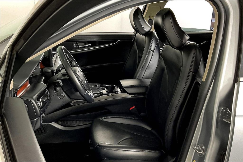 Used 2023 Lincoln Nautilus Reserve image 36