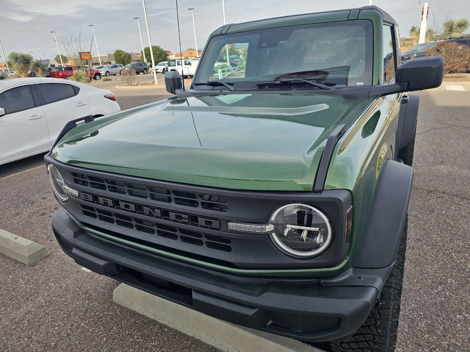 Used 2022 Ford Bronco 2-Door w/ Sasquatch Package image 9
