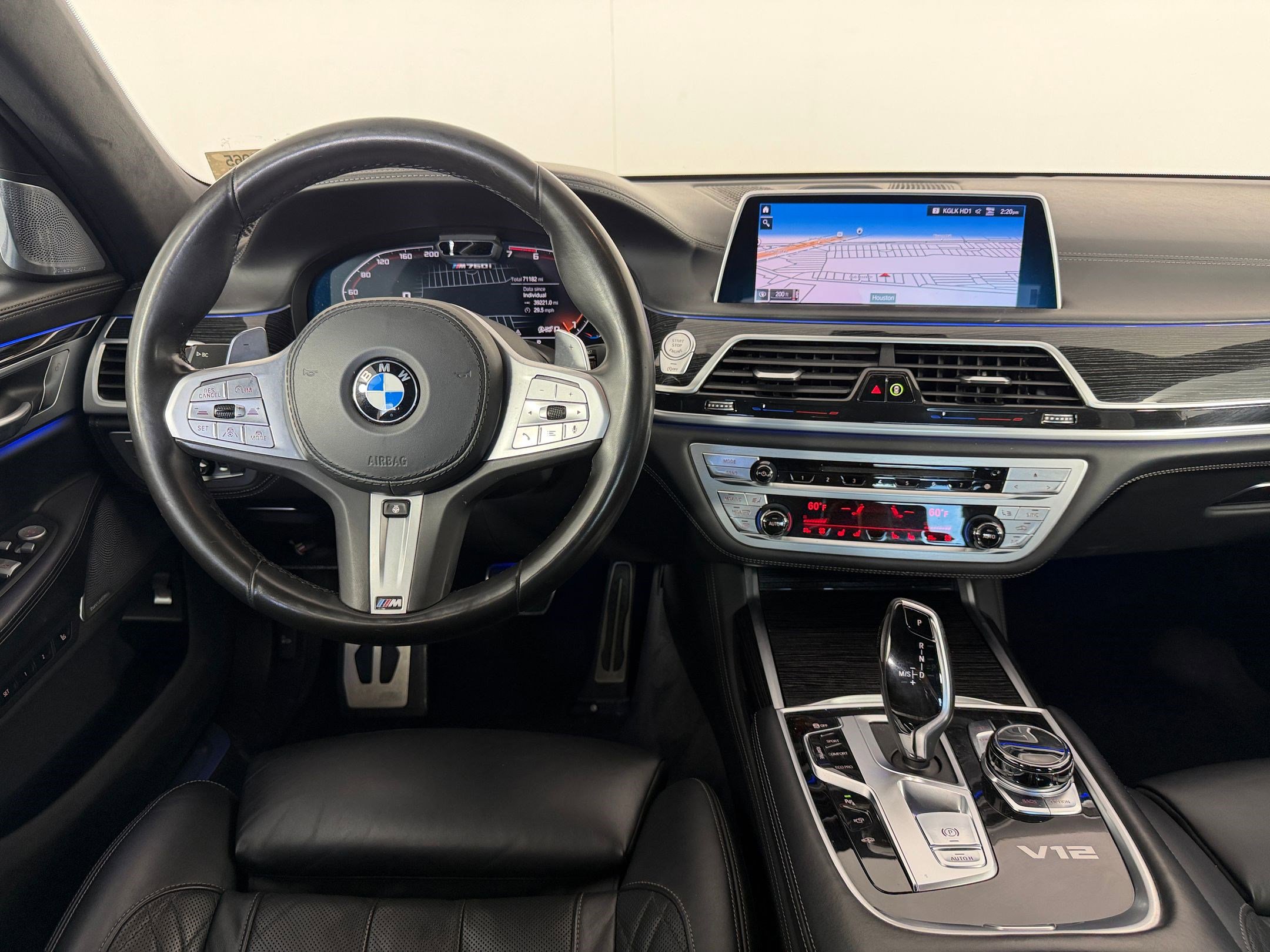 Used 2020 BMW M760i xDrive w/ Luxury Rear Seating Package image 32