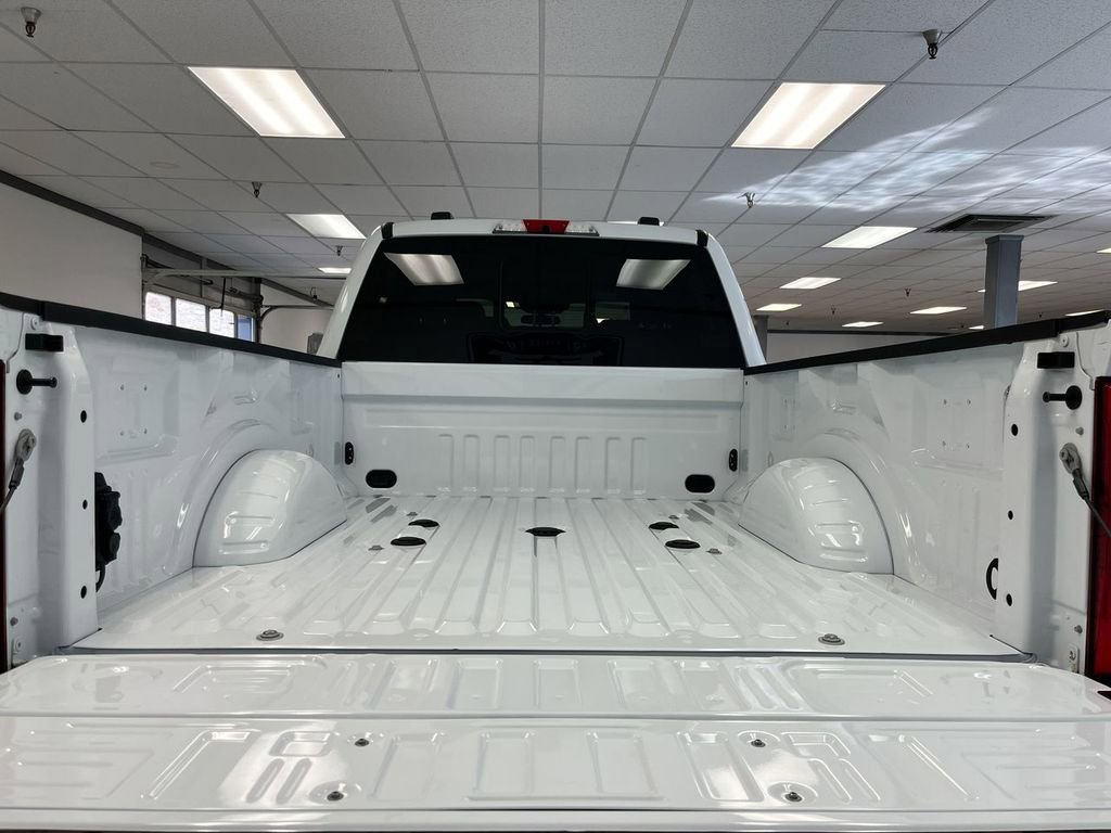 New 2026 Ford F350 4x4 Crew Cab Super Duty image 11