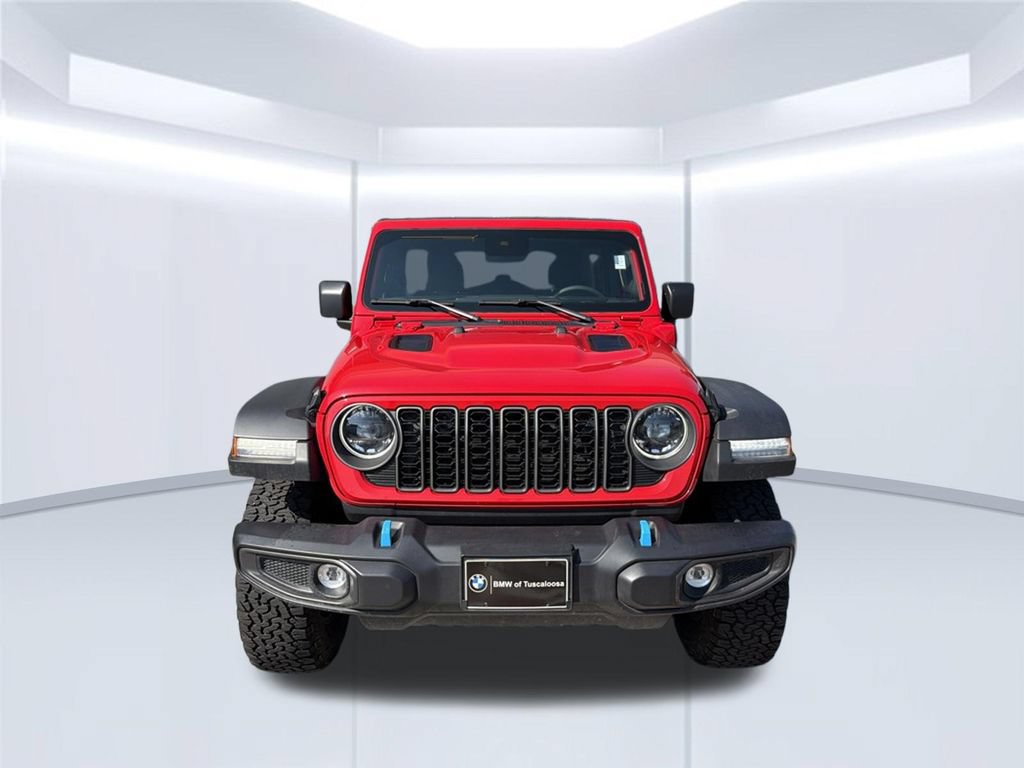 Used 2025 Jeep Wrangler Unlimited Rubicon 4xe w/ Convenience Group AWD/4WD image 2