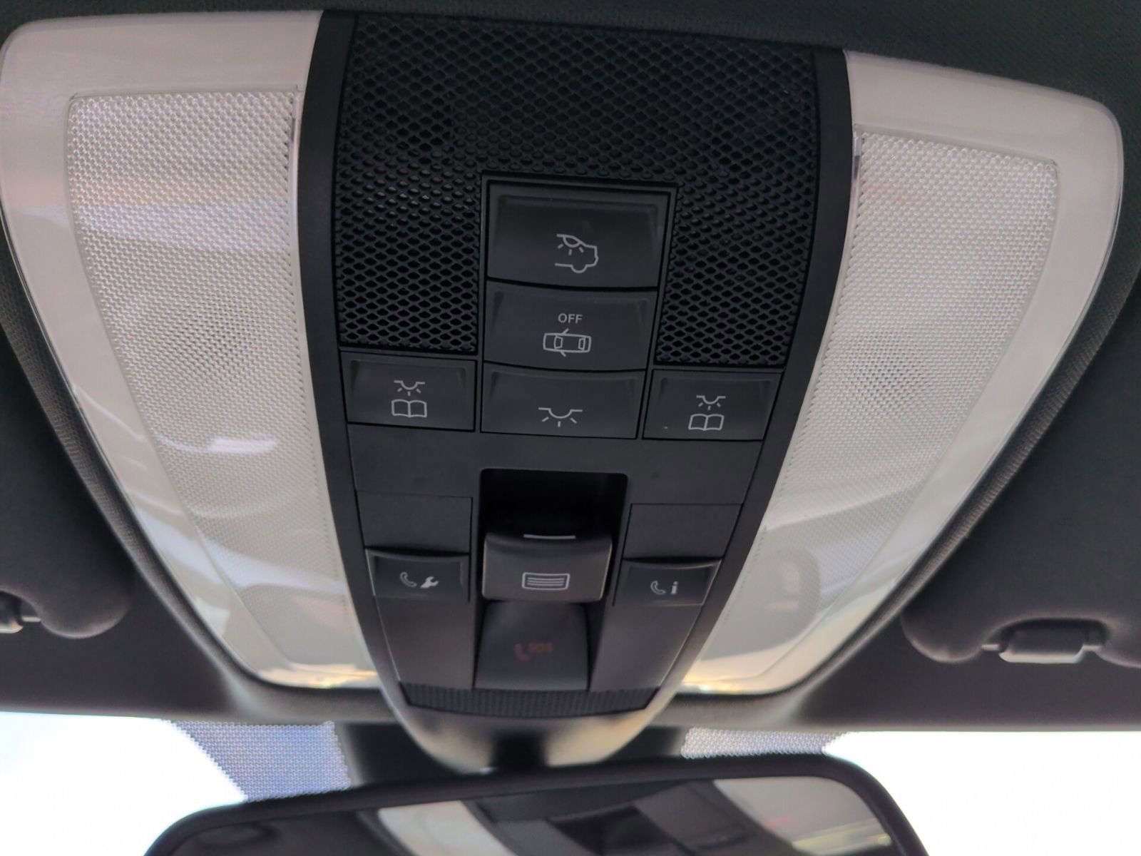 Used 2014 Mercedes-Benz C 250 Sedan image 26