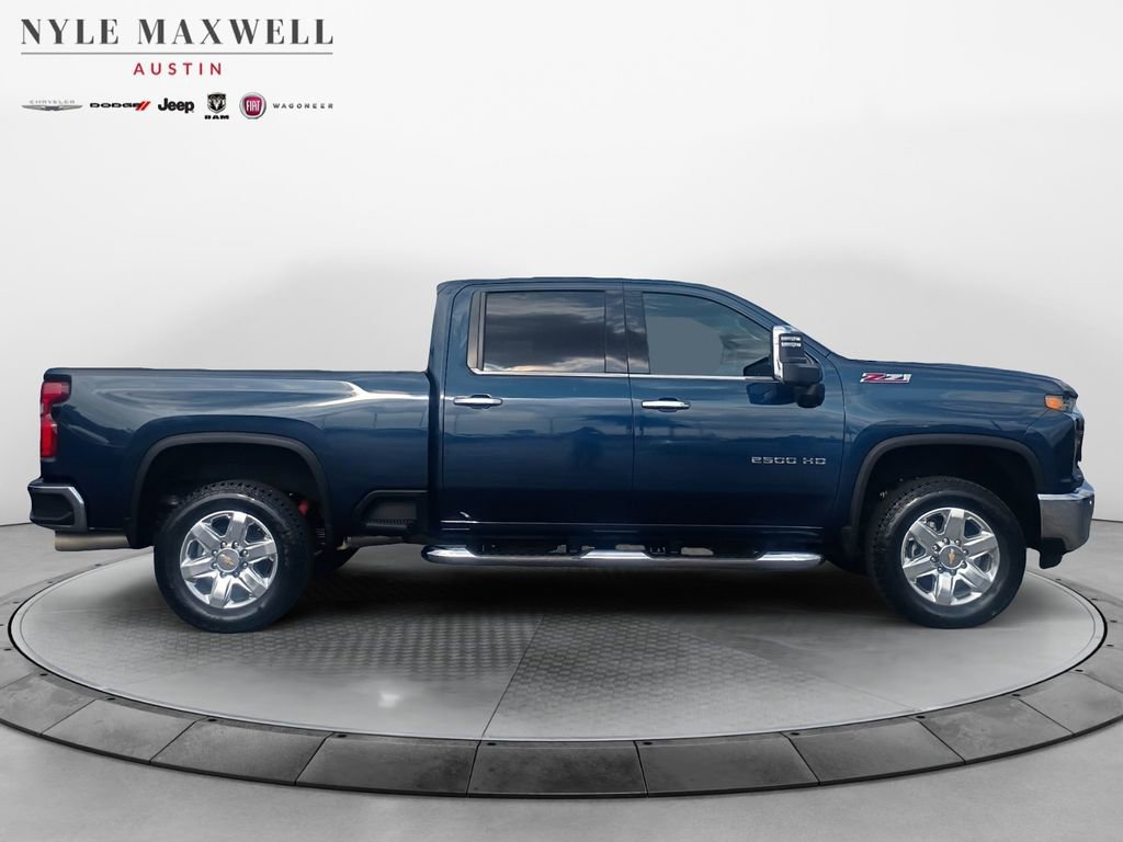 Used 2021 Chevrolet Silverado 2500 LTZ w/ LTZ Premium Package image 17