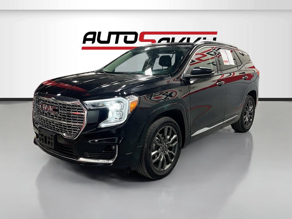 Used 2024 GMC Terrain Denali w/ Black Diamond Edition AWD/4WD image 3