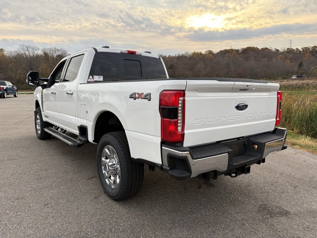 New 2026 Ford F250 Lariat w/ Lariat Premium Package image 3
