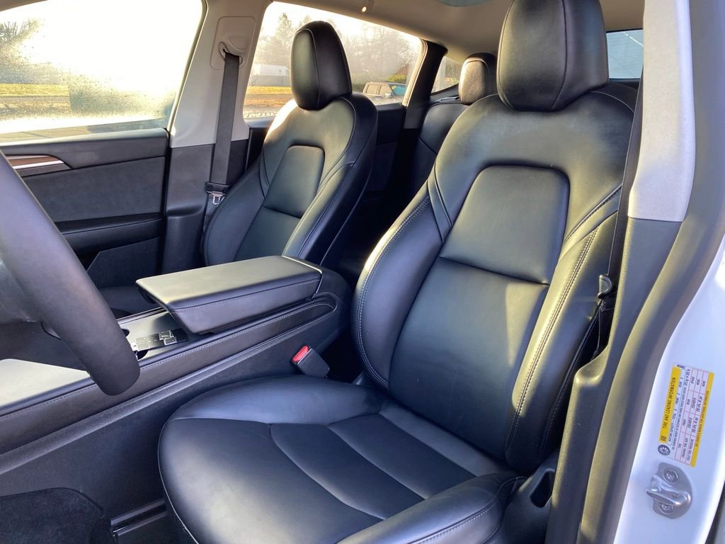 Used 2023 Tesla Model Y Long Range image 22