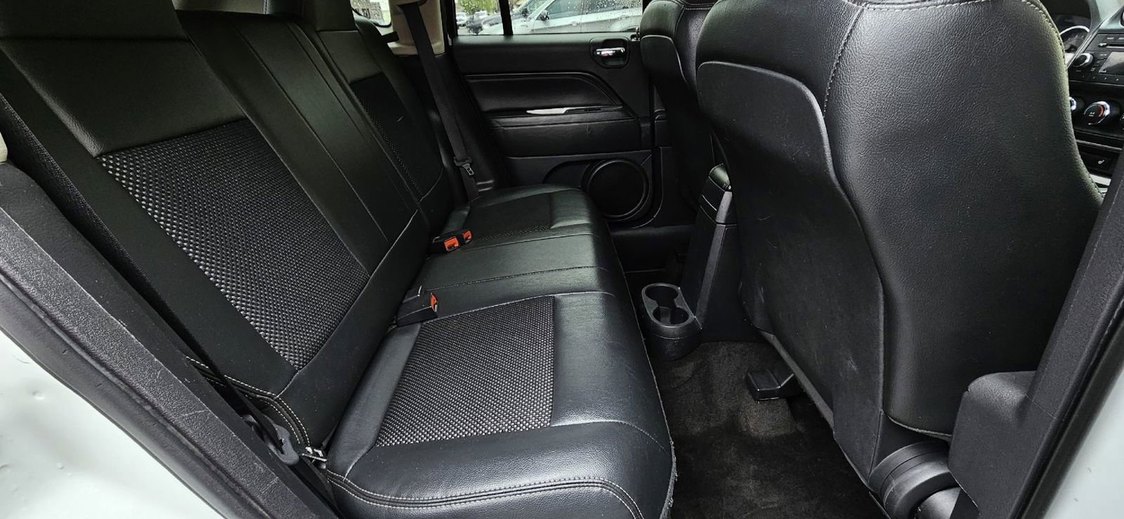 Used 2017 Jeep Compass Latitude image 12