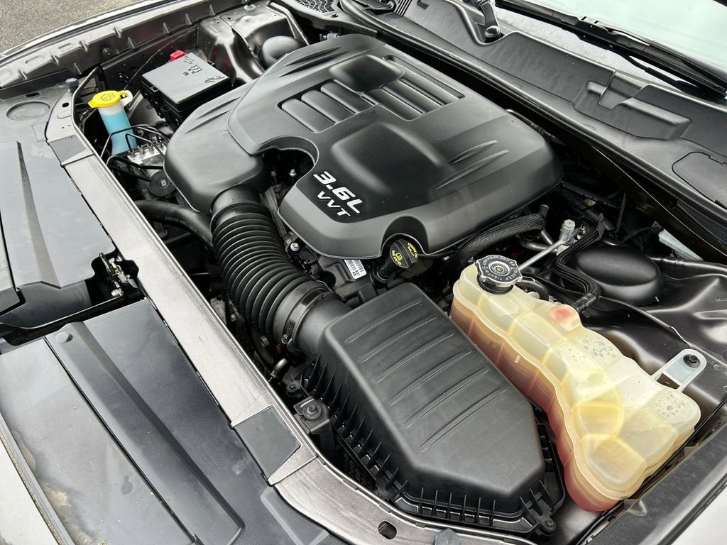 Used 2021 Dodge Challenger SXT w/ Driver Convenience Group RWD image 30