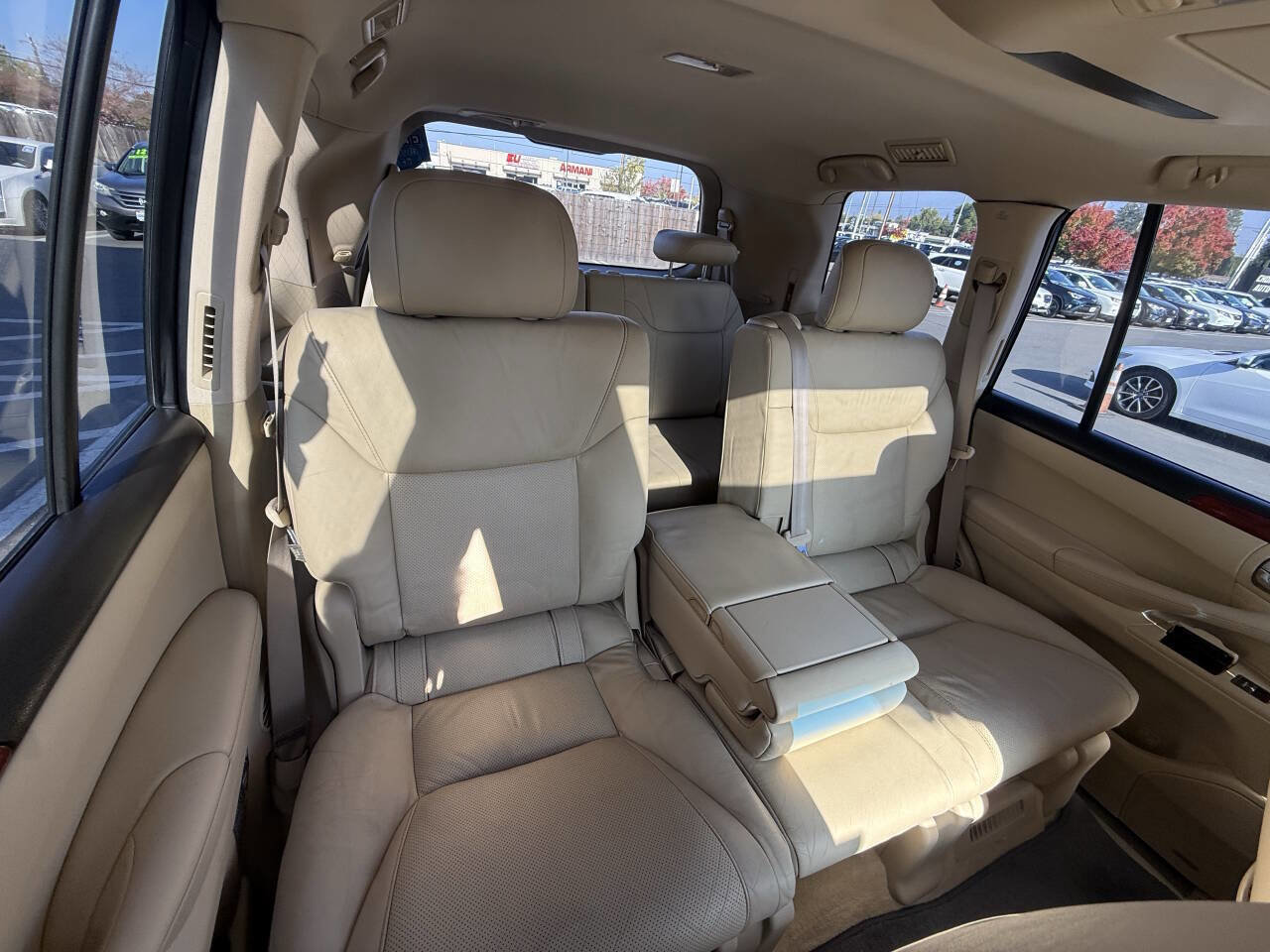 Used 2010 Lexus LX 570 4WD image 23