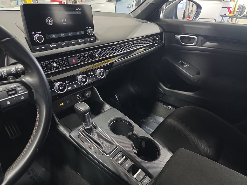Used 2023 Honda Civic Sport image 23