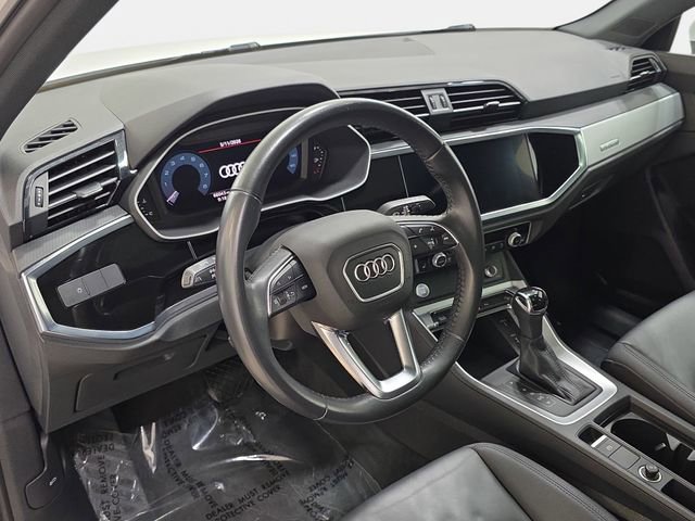 Used 2020 Audi Q3 2.0T Premium w/ Convenience Package AWD/4WD image 16