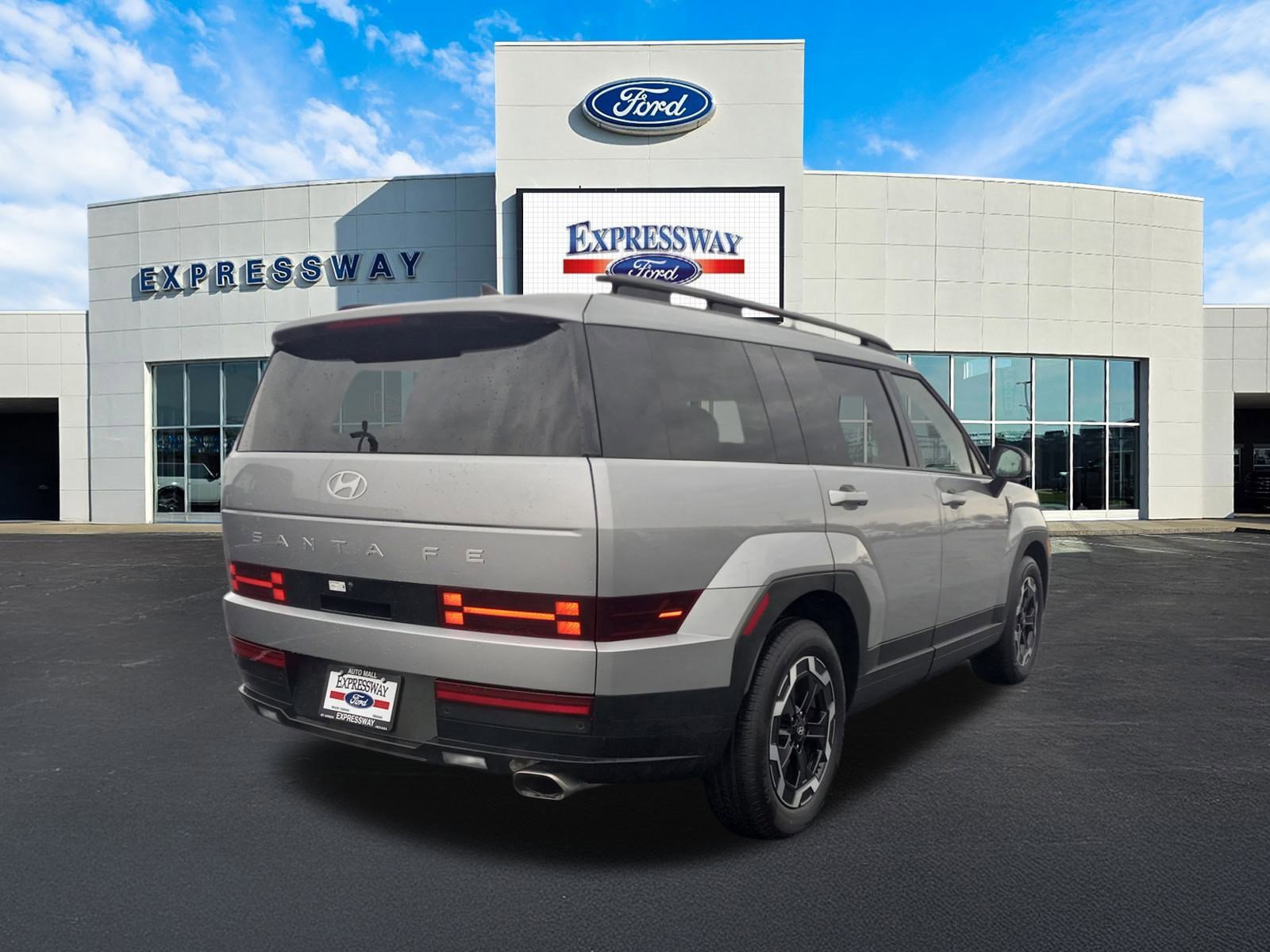 Used 2025 Hyundai Santa Fe SEL image 6