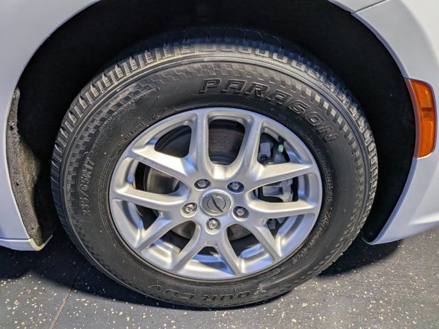 Used 2023 Chrysler Pacifica Touring-L FWD image 13